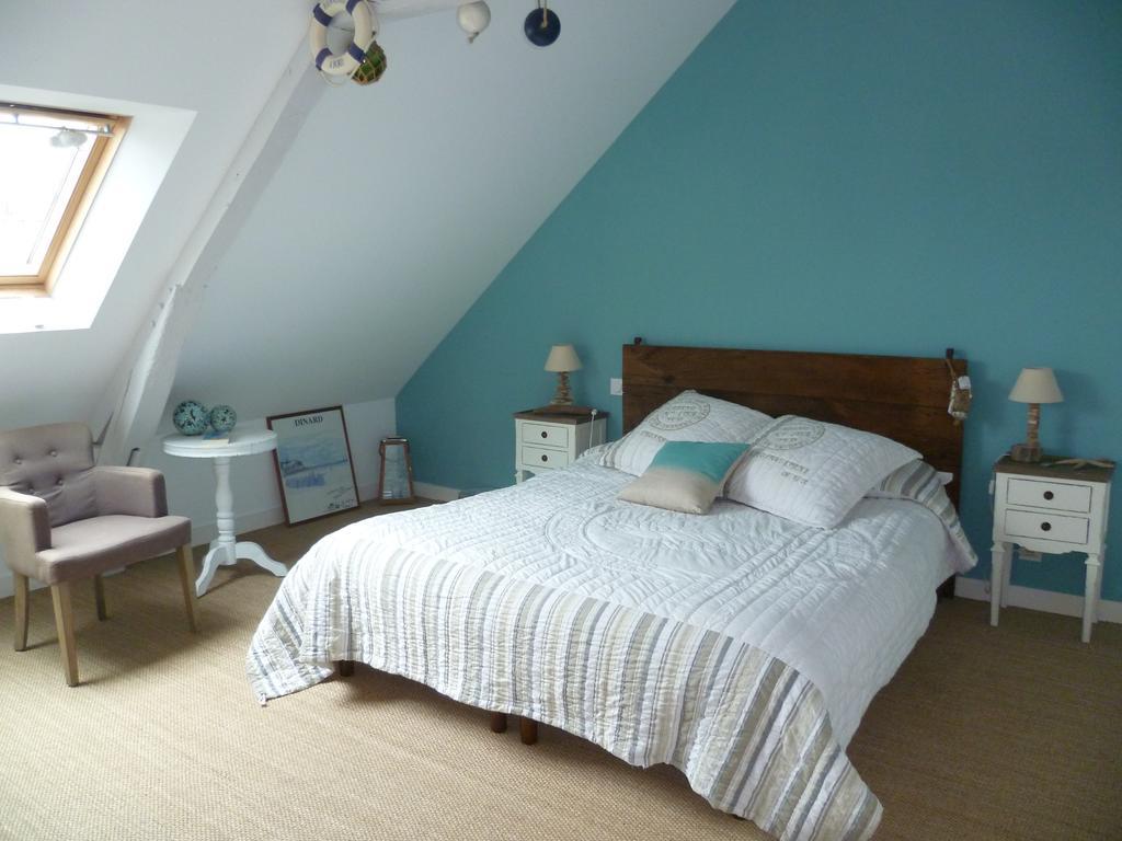 Domloup La Metairie Bed & Breakfast エクステリア 写真